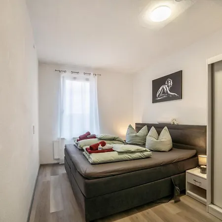 Im Harzer Vogelnest Spatzennest *